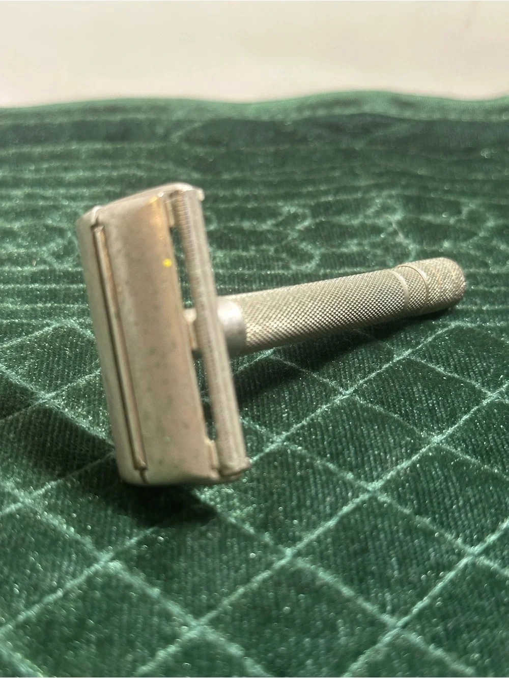 Classic Metal Safety Razor in Silver - Men Grooming